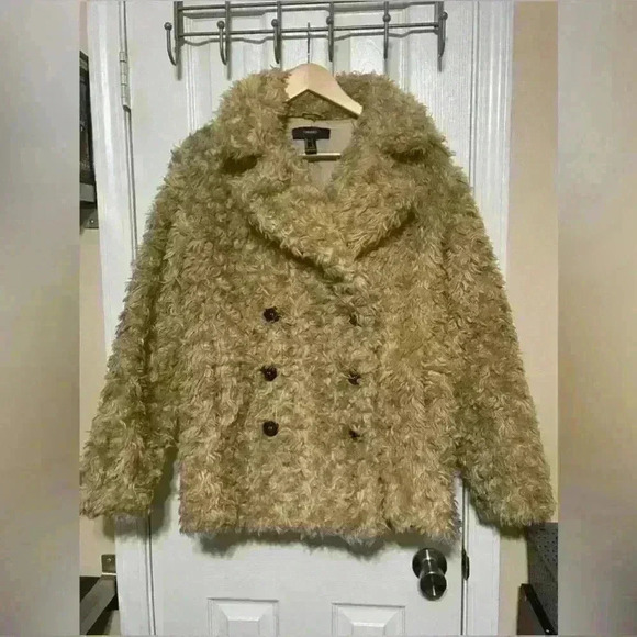 Forever 21 Jackets & Blazers - Forever 21 Small Faux Fur Jacket